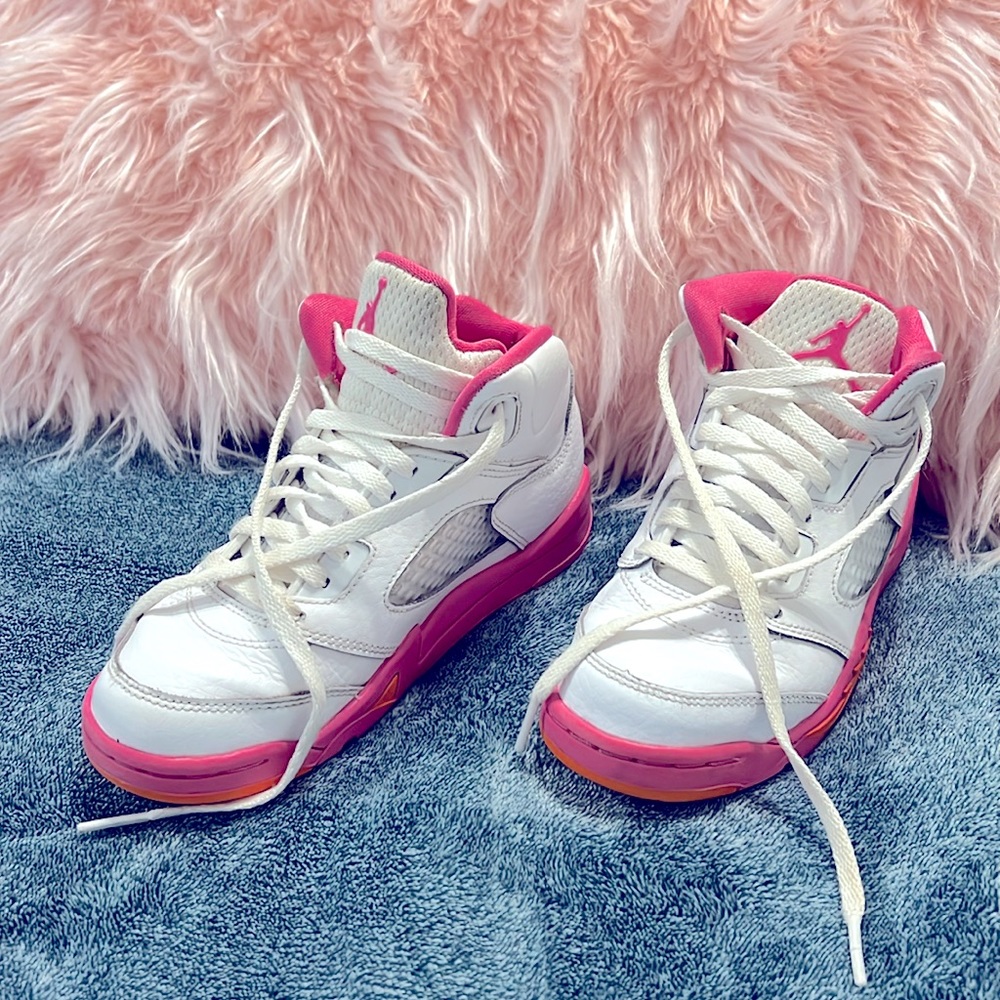 Nike Jordans retro 5 pinkcycle, white, and safety orange size 13